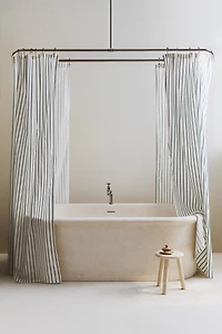 STRIPED SHOWER CURTAIN