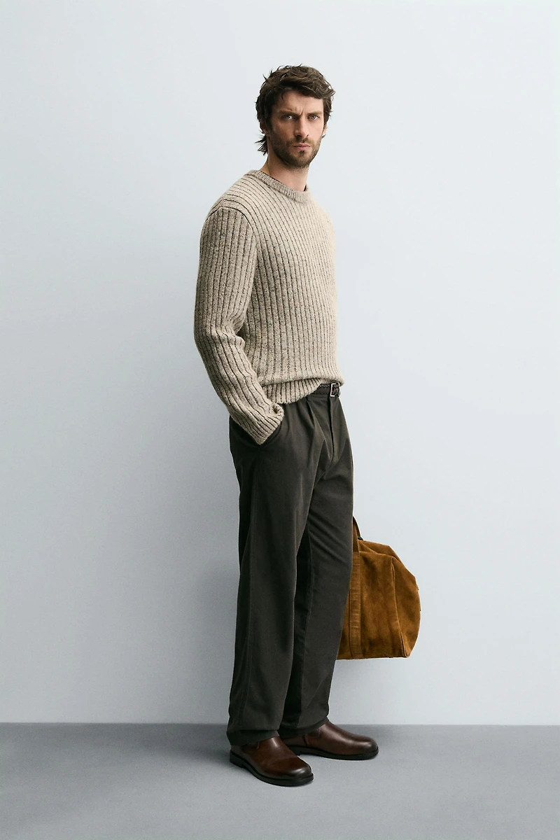 RIBBED TEXTURED JUMPER