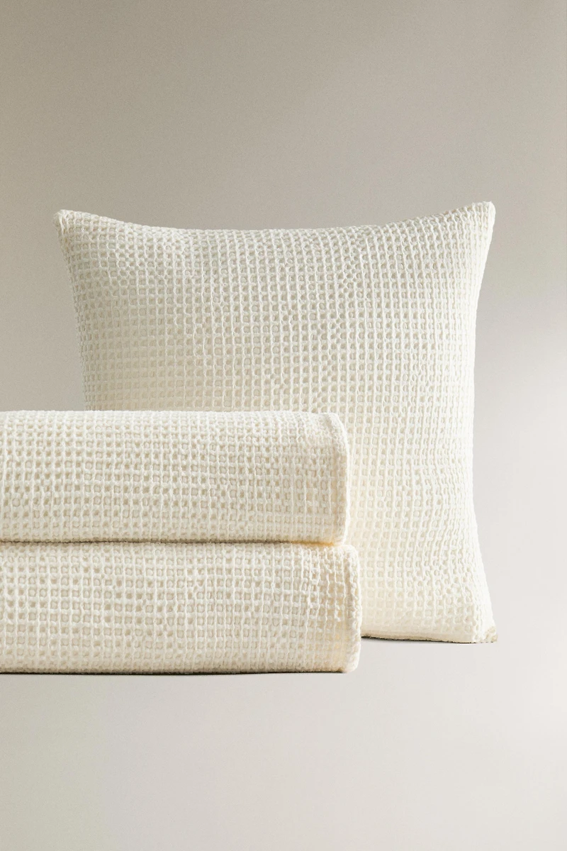 MINI WAFFLE-KNIT COTTON BEDSPREAD