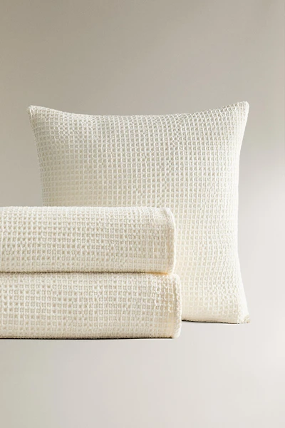 MINI WAFFLE-KNIT COTTON BEDSPREAD