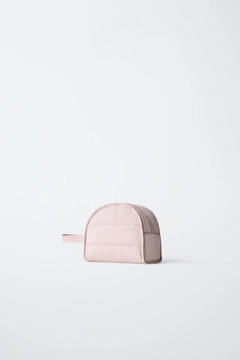 QUILTED TOILETRY BAG