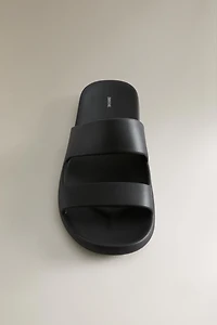 RUBBERISED FLAT SANDALS