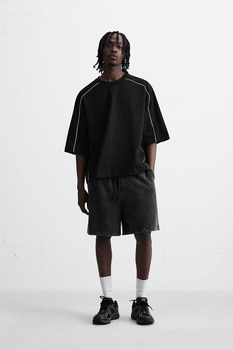 CONTRASTING TRIM SWEATSHIRT