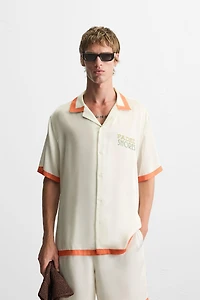 CHEMISE SATINÉE À BANDES CONTRASTÉES
