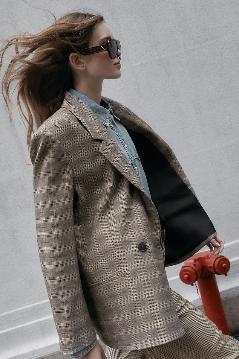 OVERSIZED PLAID BLAZER