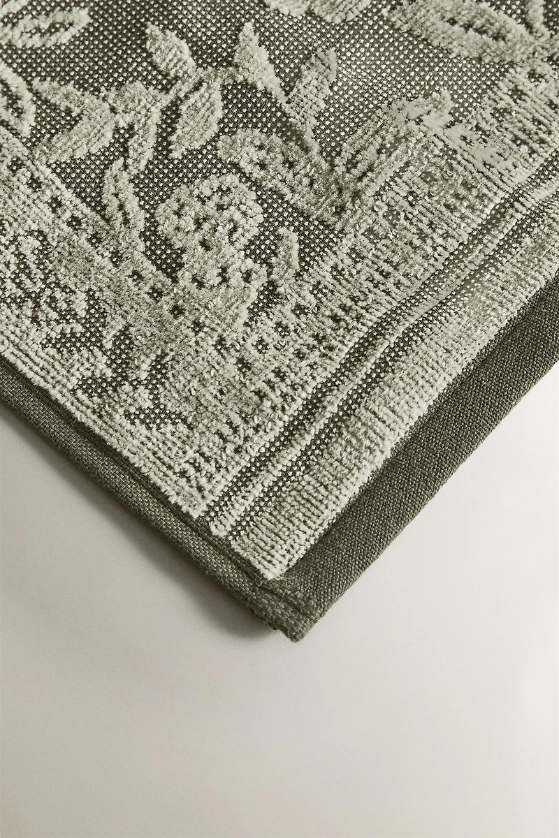 SET OF JACQUARD VELOUR FACE TOWELS (SET 3)