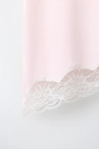 LACE HEM PLAIN T-SHIRT