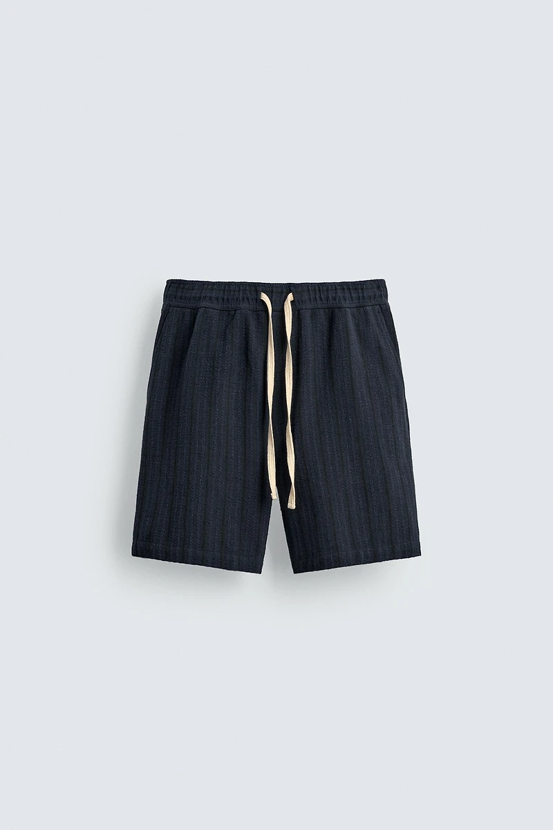 GEOMETRIC JACQUARD SHORTS