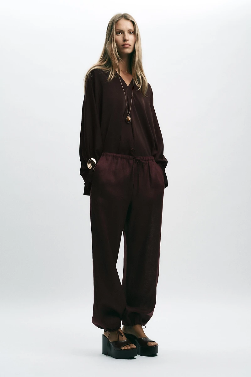 BLOUSE SATINÉE MANCHES CAPE