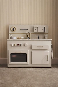 CHILDREN'S WOODEN PLAY KITCHEN