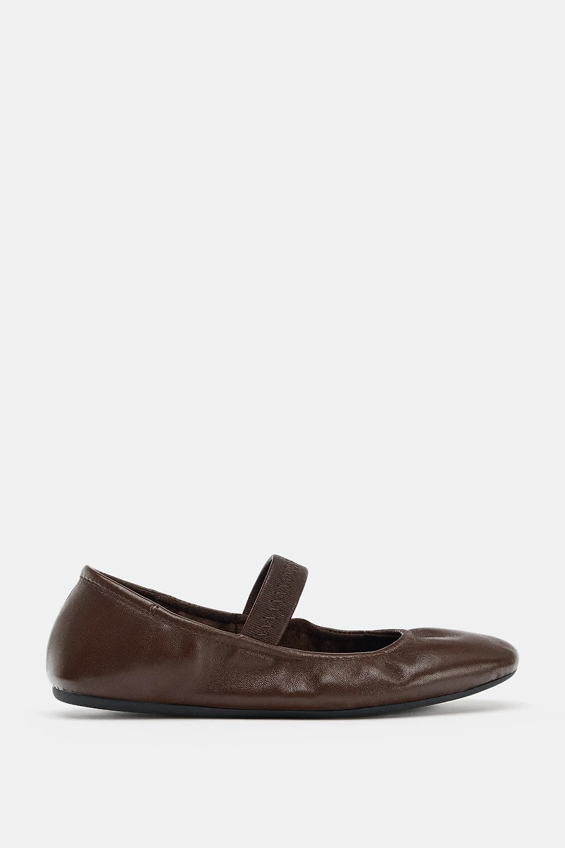 LEATHER BALLET FLATS WITH ELASTIC STRAP