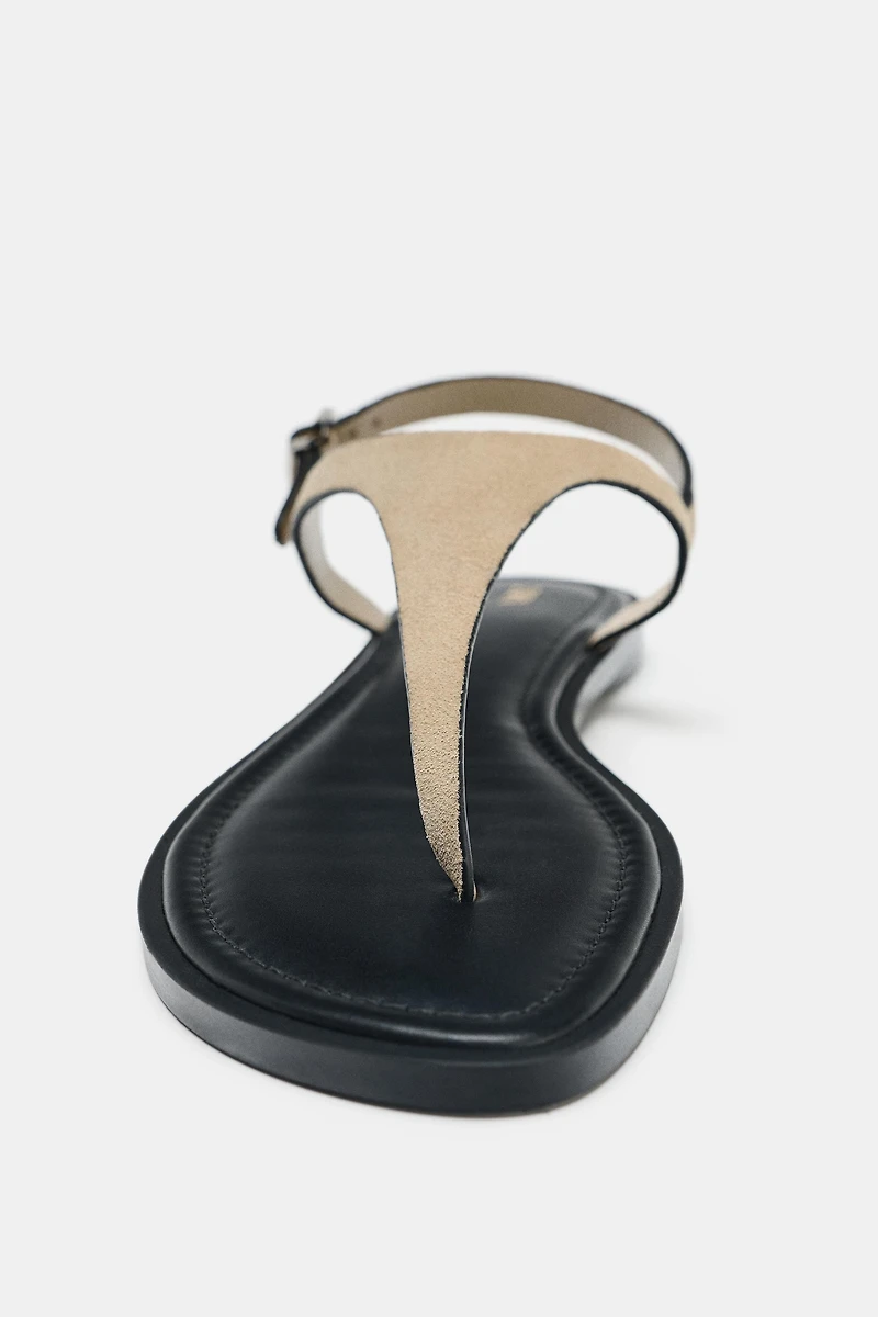 LEATHER BUCKLE STRAP SANDALS