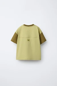 CONTRASTING SLEEVE PRINTED T-SHIRT