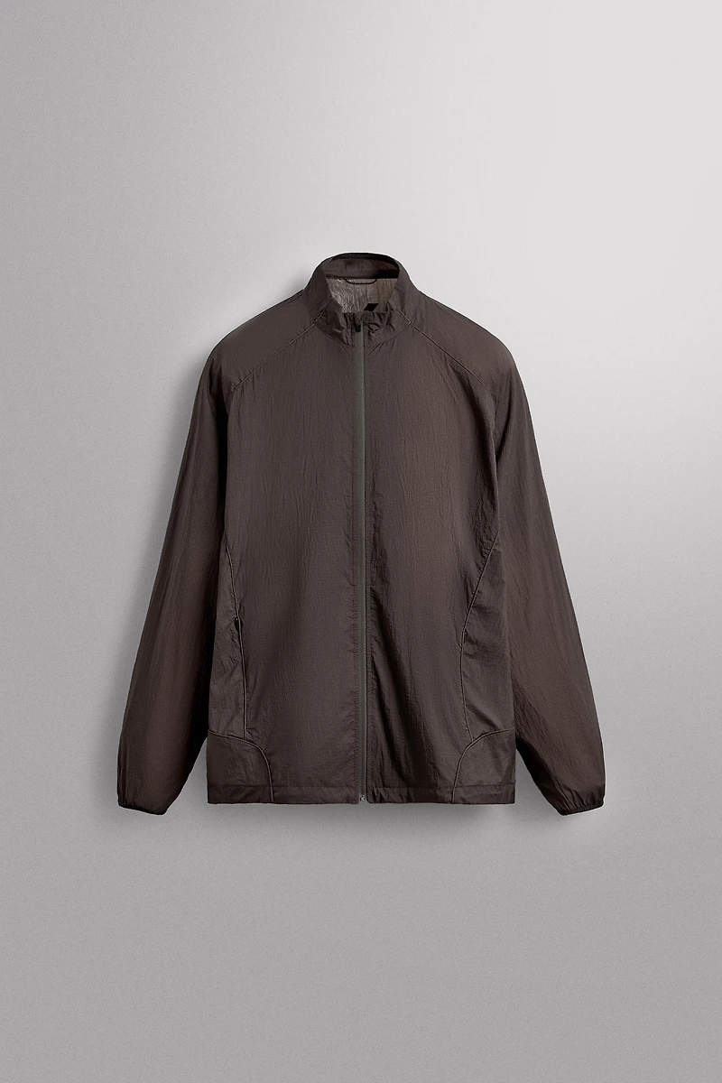 LIGHTWEIGHT TECHNICAL JACKET