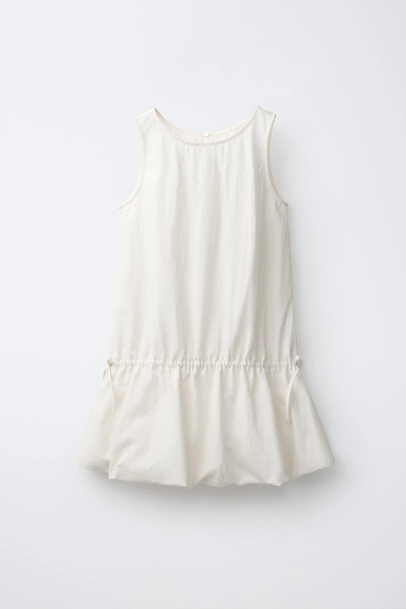 TECHNICAL DRESS