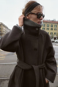SOFT HIGH-NECK BELTED COAT