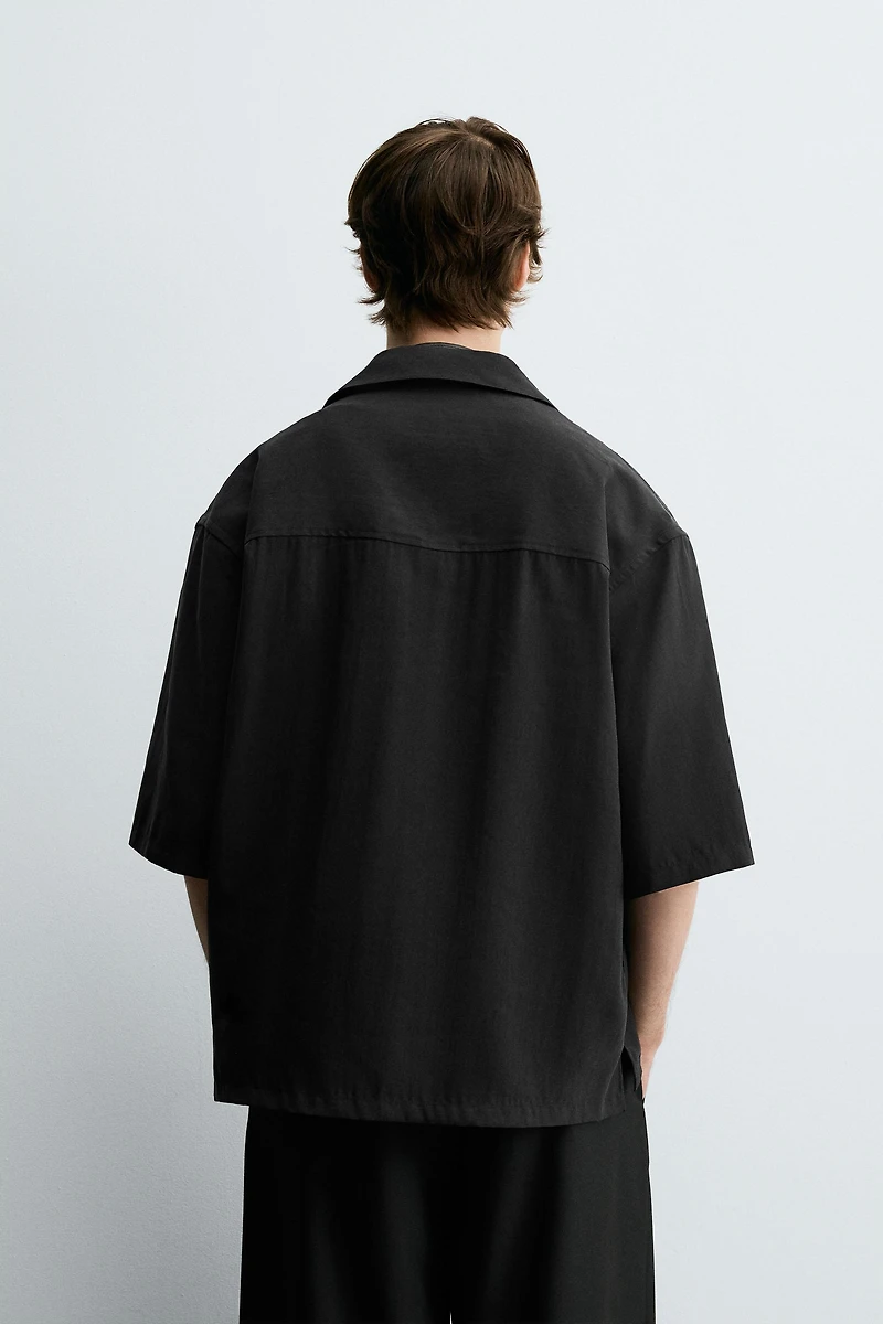 RELAXED FIT FLOWY SHIRT
