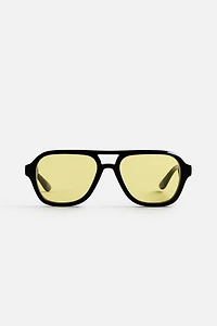 LUNETTES DE SOLEIL CARRÉES