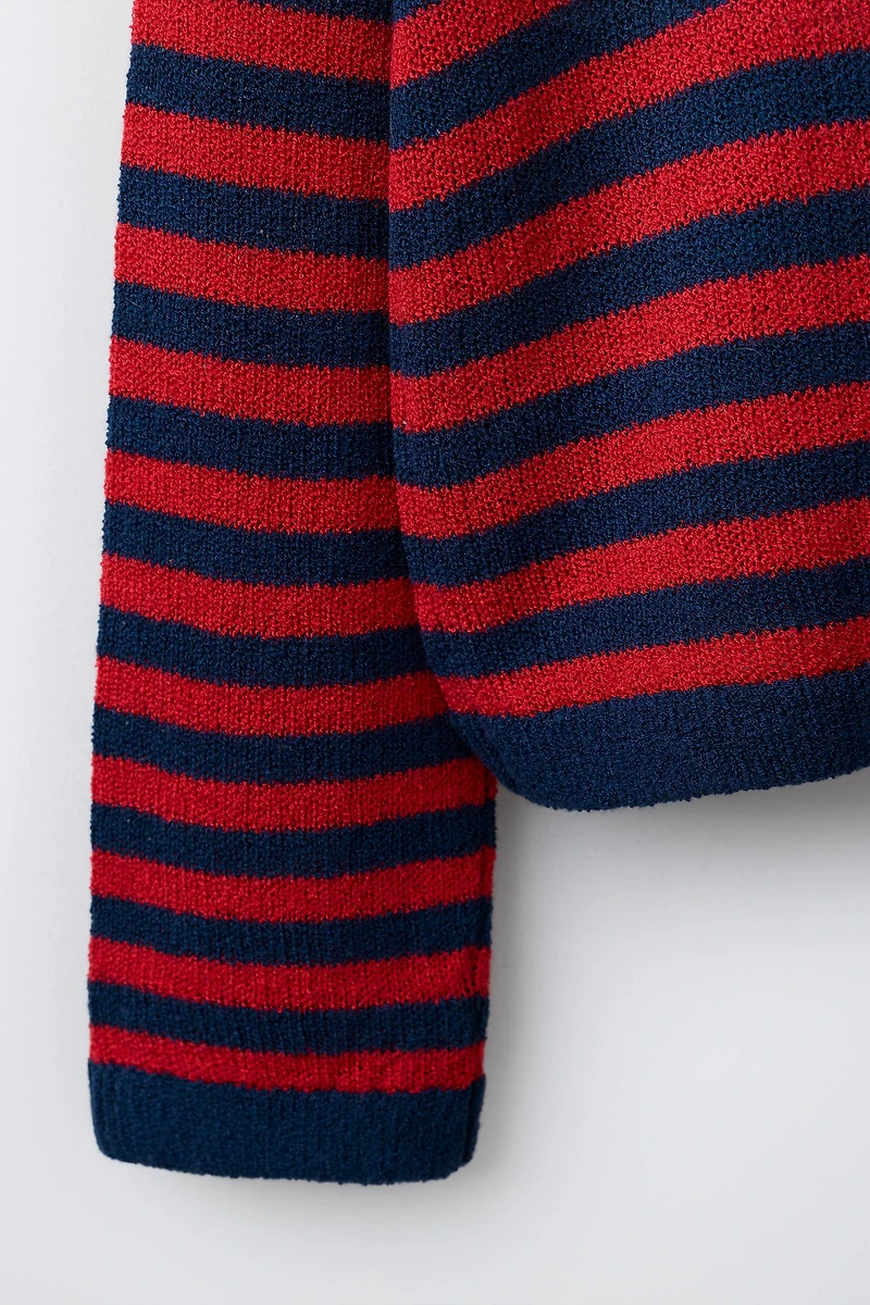 PULL EN MAILLE À RAYURES ÉTOILE