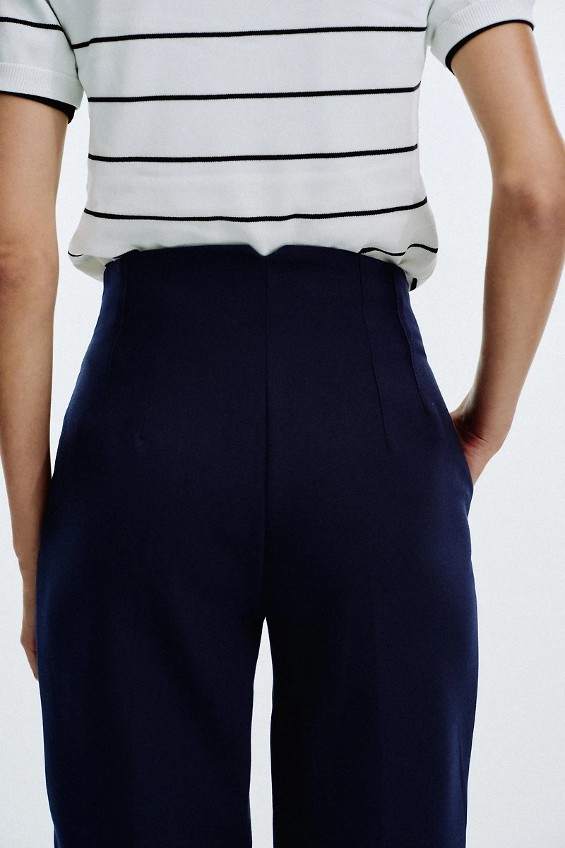 HIGH-WAISTED PANTS