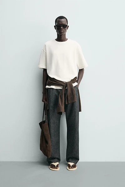 TEXTURED PATCH T-SHIRT