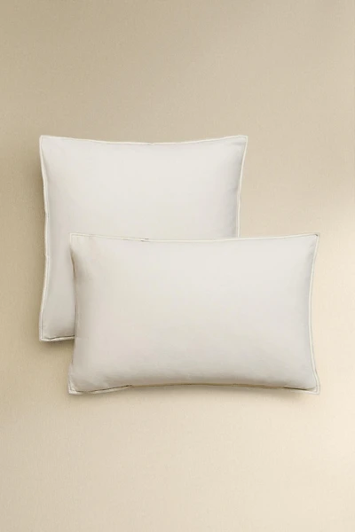 PILLOWCASE WITH BACKSTITCHING