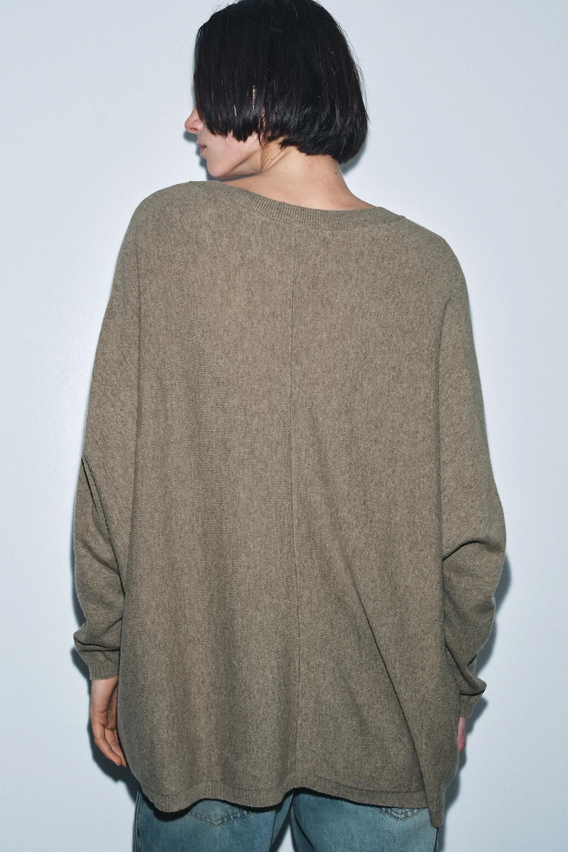 OVERSIZED WOOL JUMPER