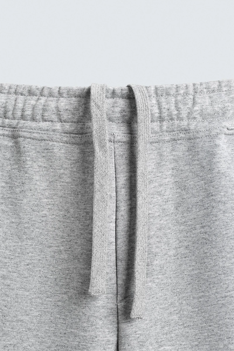 PANTALON JOGGER REGULAR FIT BASIQUE