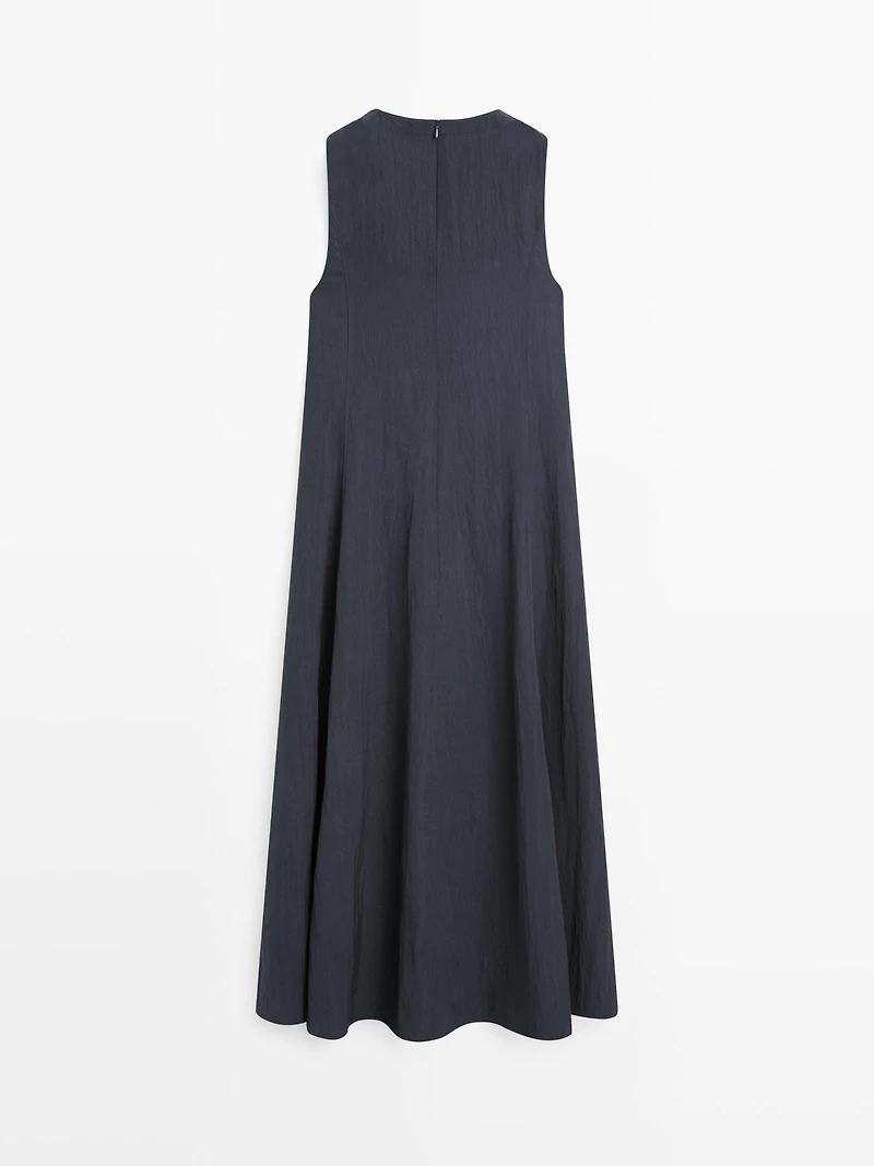 Flowing midi dress with buckles