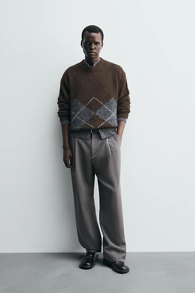 DIAMOND JACQUARD SWEATER