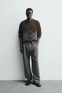 DIAMOND JACQUARD SWEATER