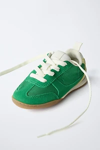 SOFT SNEAKERS