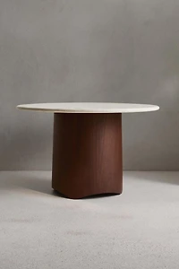 TABLE 04