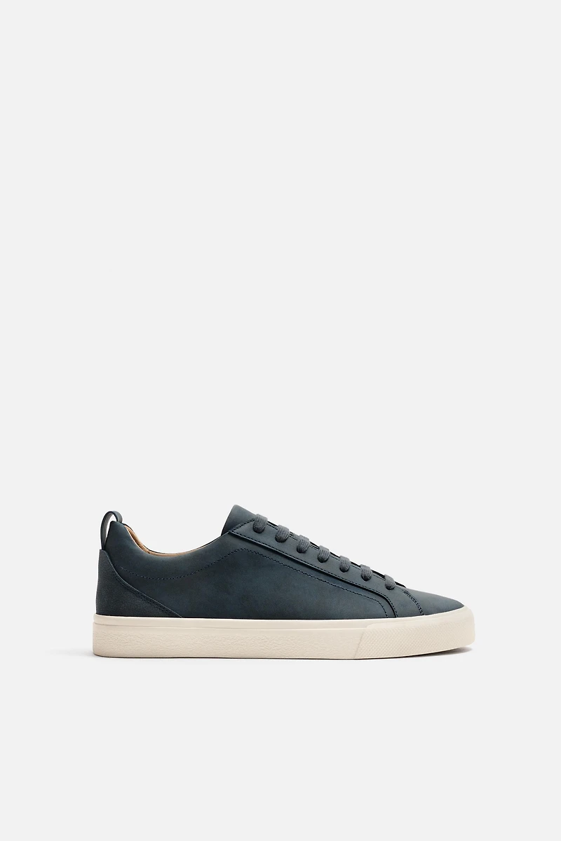 BASIC SNEAKERS