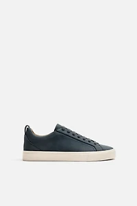 BASIC SNEAKERS