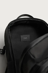 MULTIPOCKET TECHNICAL BACKPACK