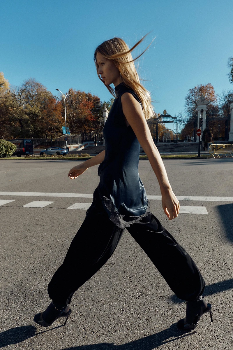 COMBINATION SATIN EFFECT LACE MINI DRESS