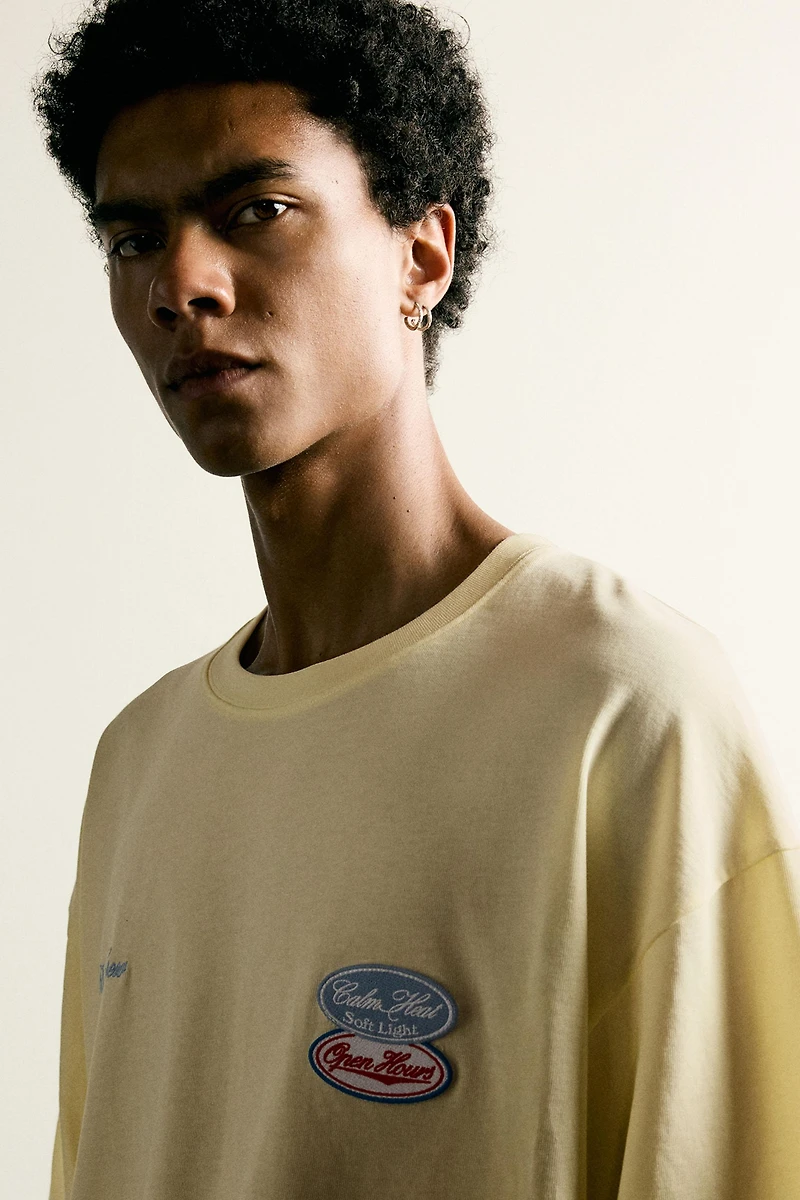 RELAXED FIT PATCH T-SHIRT