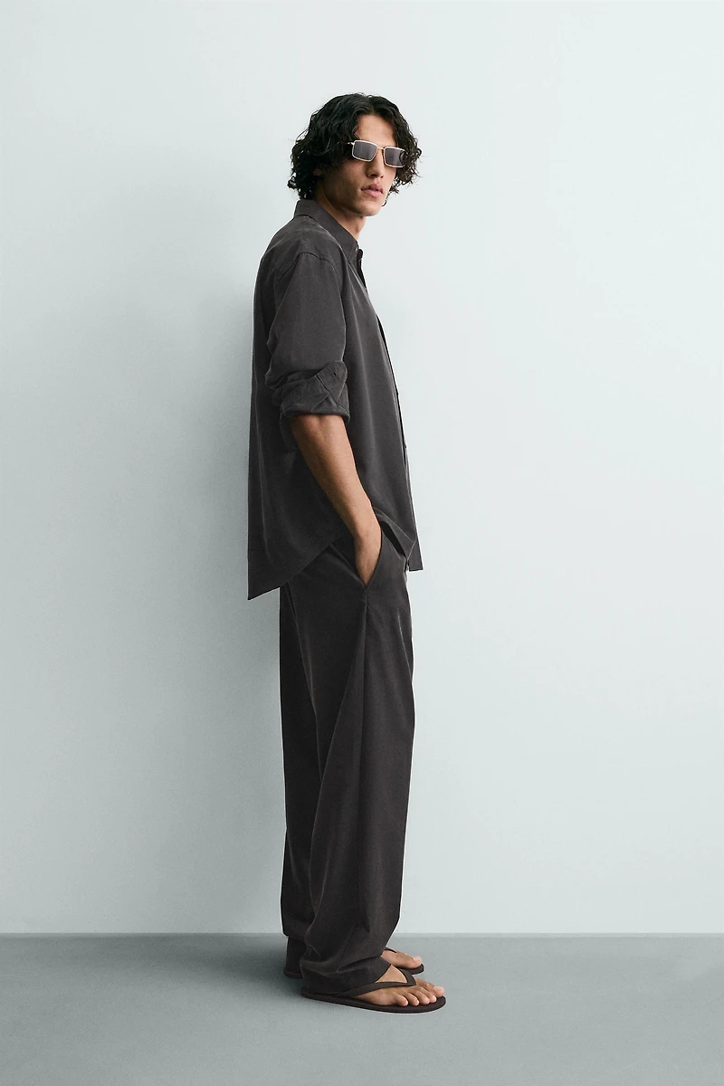 RELAXED FIT FLOWY SHIRT
