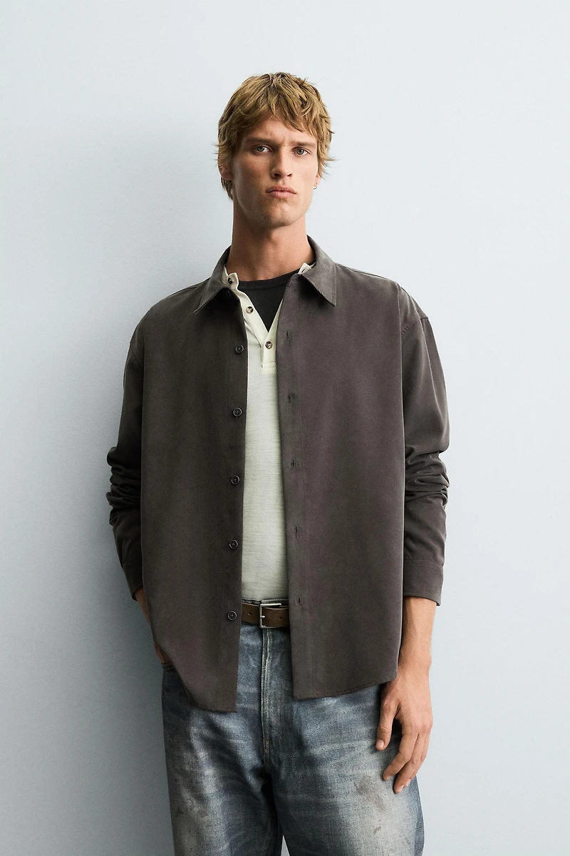 RELAXED FIT FLOWY SHIRT
