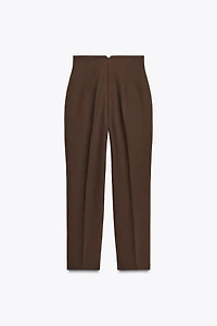 PANTS WITH A HIGH WAIST
