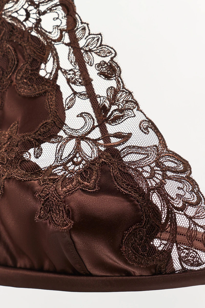 SATIN LACE TRIANGLE BRALETTE