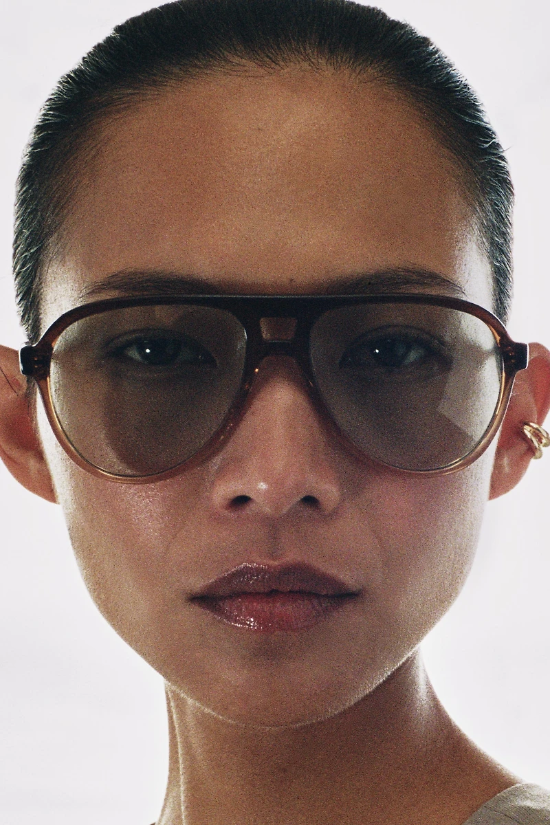 AVIATOR SUNGLASSES