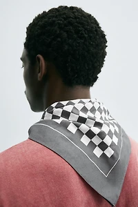 CHECKERED PRINT BANDANA