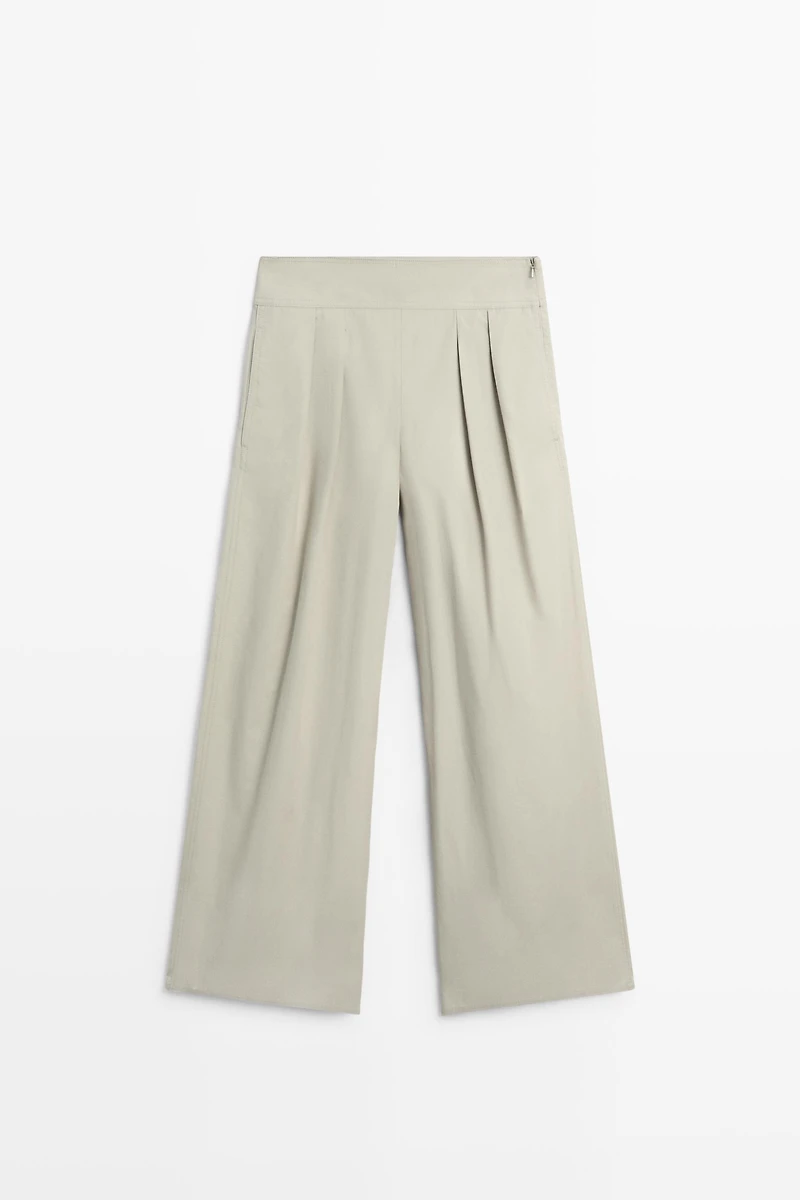 Wide-leg pants with pleated sash detail