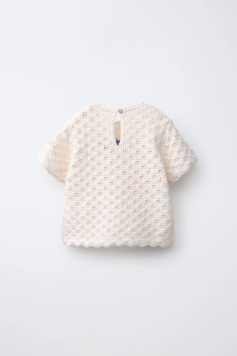 EMBROIDERED CROCHET KNIT TOP