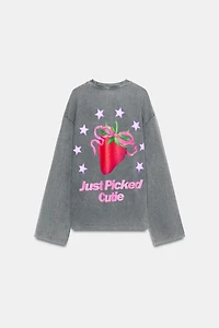 T-SHIRT DÉLAVÉ À IMPRIMÉ SUR LE DEVANT