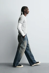 BAGGY FIT CARGO JEANS