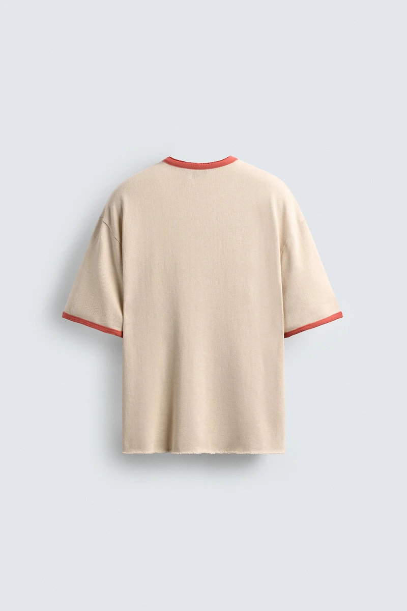 T-SHIRT EN MAILLE IMPRIMÉ DÉLAV