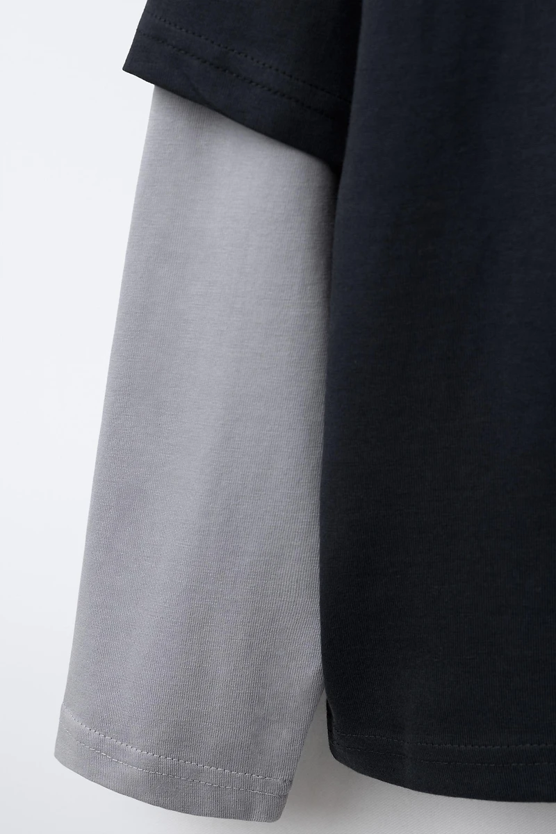 DOUBLE SLEEVE TEXT T-SHIRT